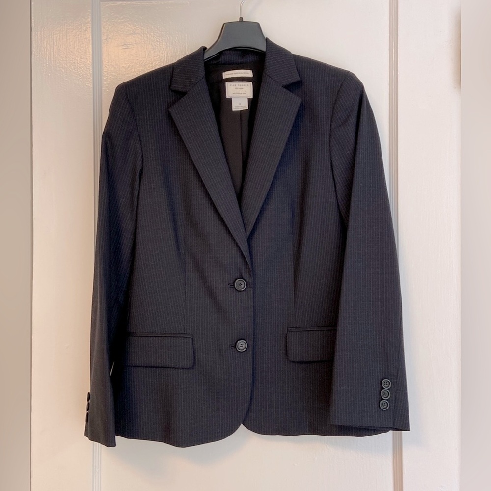 Club Monaco Manhattan Tex Blazer - Navy Pinstripe - Size 2